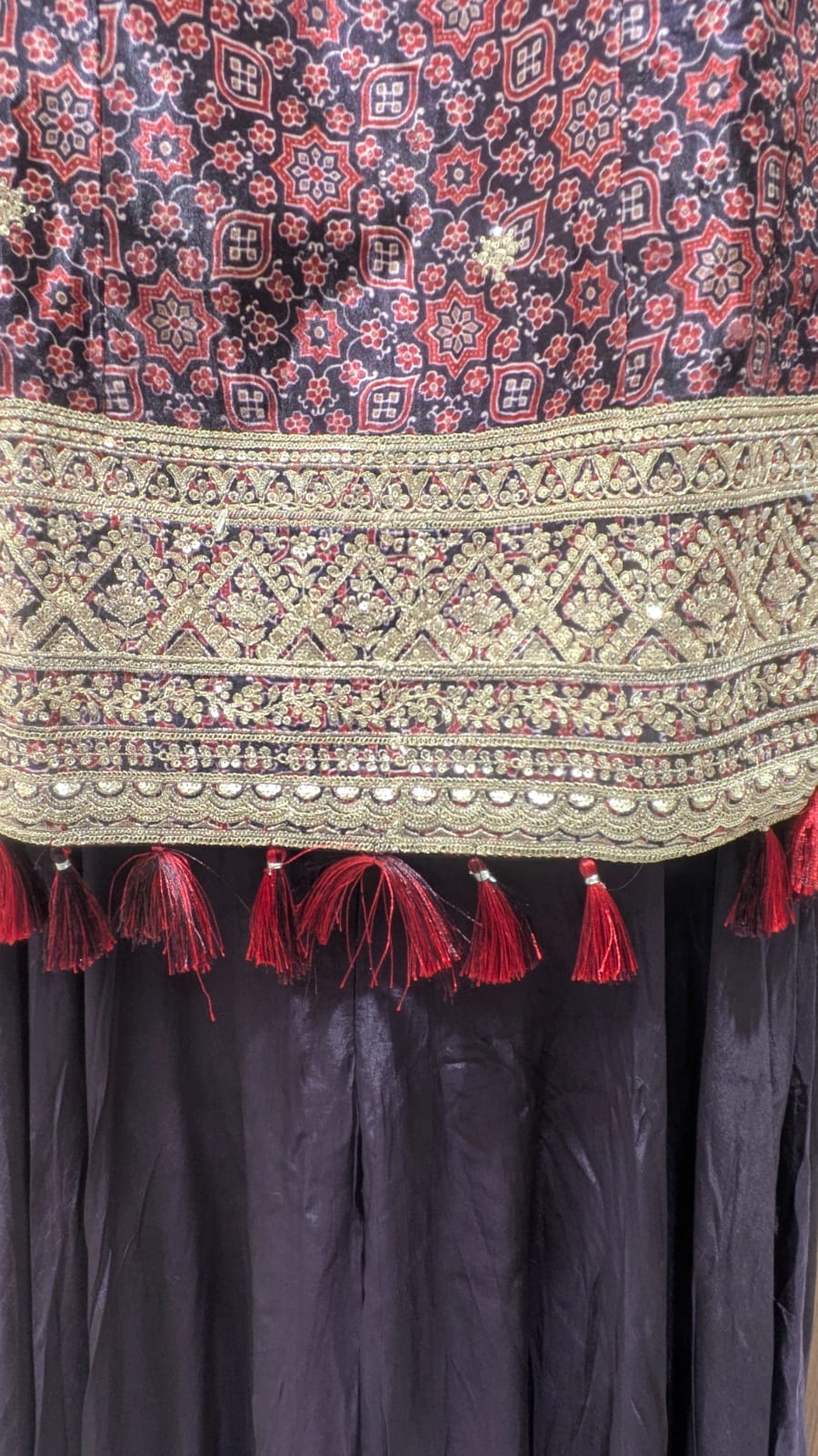 MIDNIGHT NAVY BLUE  & Maroon Zari Embroidered Palazzo Set.
