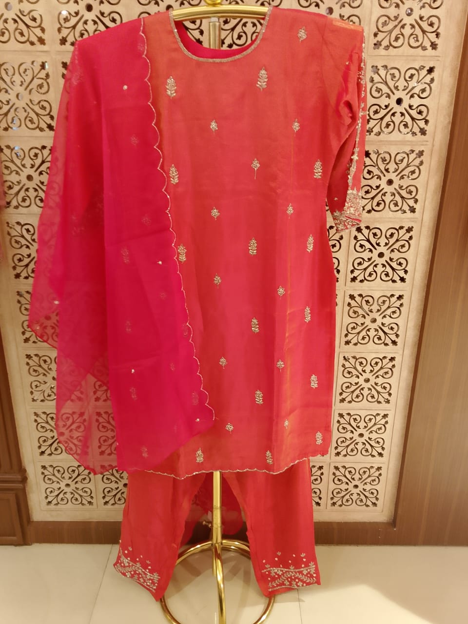 Radiant Rani Pink Silk-Blend Embroidered Kurta-Pant Set with Scalloped Dupatta.